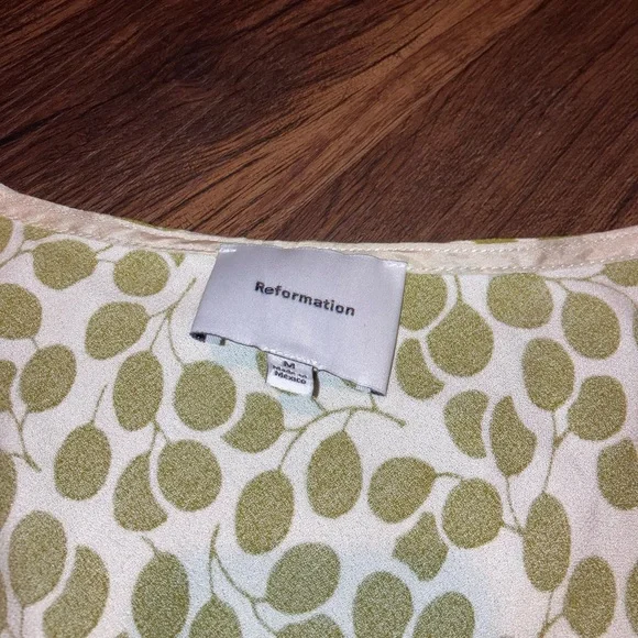 Reformation women’s Stylish Green and White Sleeveless Dress size m - Picture 2 of 2